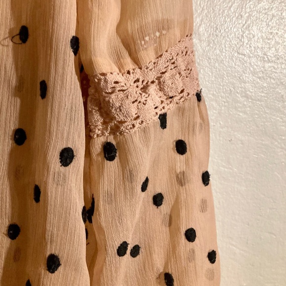 Free People Peach Pink Polka Dot Blouse
Women's (S) - Picture 6 of 9